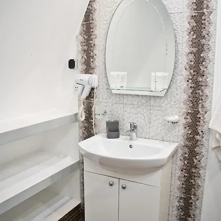La Maria Si Ioana Apartment Curtea De Arges Room photo